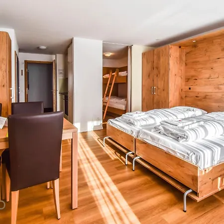 Haus Camillo Appartement-fewo 4-bettwohnung Nr- 5 By Interhome Saas-Fee
