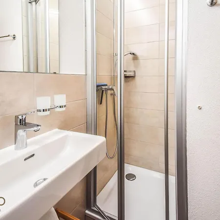 Haus Camillo Appartement-fewo 4-bettwohnung Nr- 5 By Interhome